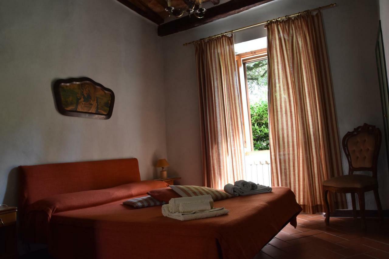 Borgo Vecchio Hotel Montalcino Bagian luar foto