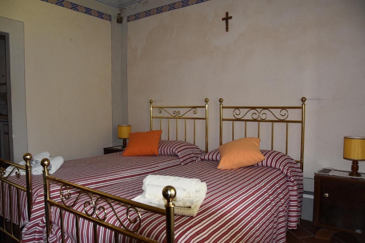 Borgo Vecchio Hotel Montalcino Bagian luar foto