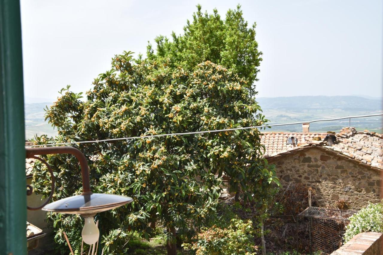 Borgo Vecchio Hotel Montalcino Bagian luar foto
